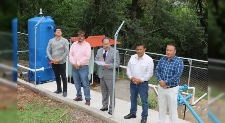 En Hidalgo inaugura sistema de potabilización de agua de manantial