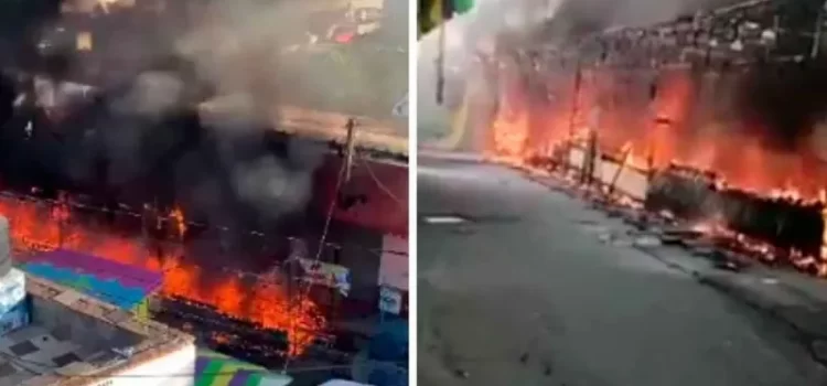 Incendio en feria de Tulancingo consume 4 locales