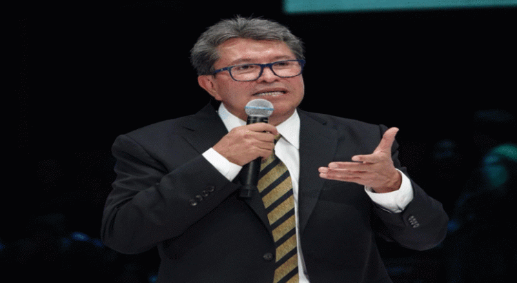 Abuchean a Ricardo Monreal en evento en Hidalgo