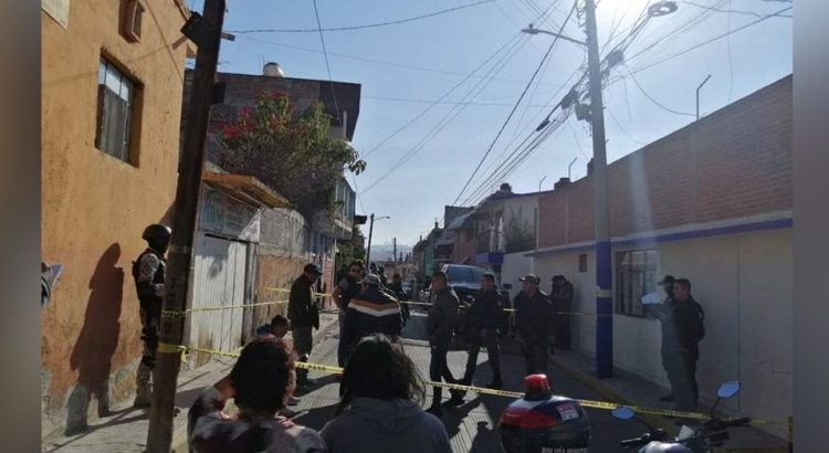 Asesinan a una persona del sexo masculino, fue sorprendida con metralleta en Tulancingo