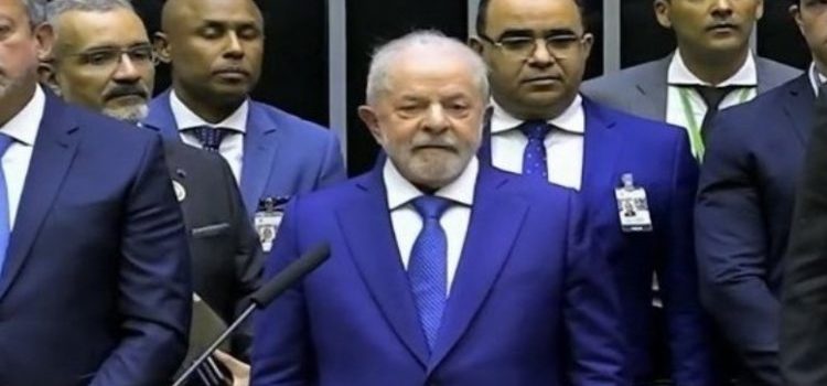 Lula da Silva asume como presidente de Brasil
