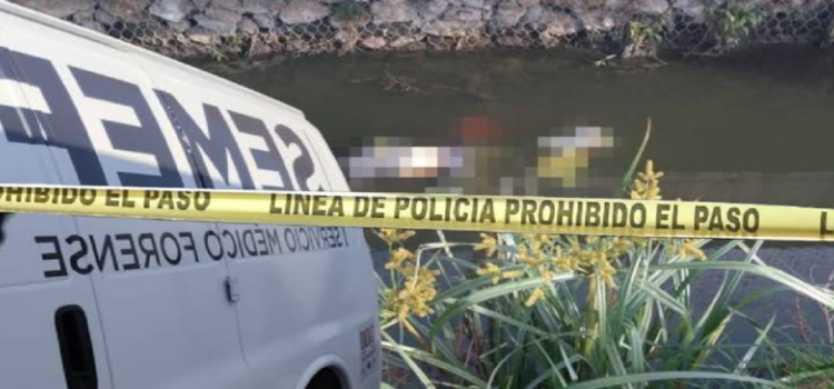 Localizan cuerpo flotando en canal de aguas negras en Hidalgo