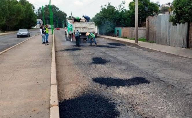 Intensifican bacheo en calles y avenidas de Tulancingo