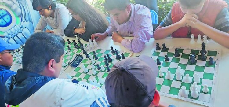 Hace Tulancingo el 1, 2, 3 en torneo de Ajedrez de fin de año