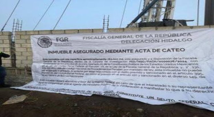 FGR clausura construcción en Hidalgo y encuentran 152 indocumentados chinos