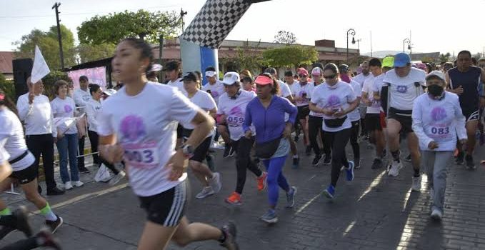 Carrera recreativa por día internacional la mujer en Tulancingo