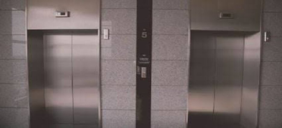 Niño queda atrapado en un elevador y muere en Hidalgo