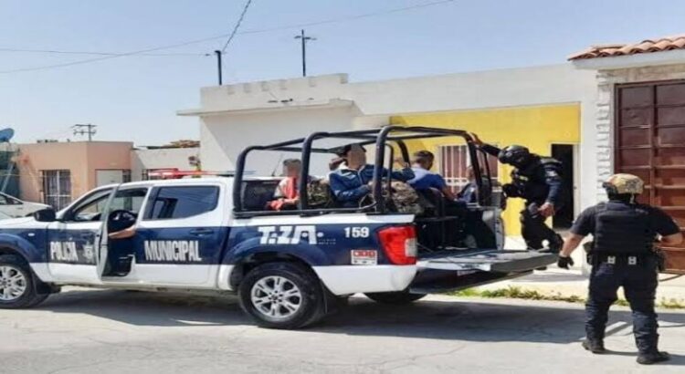 Rescatan en Hidalgo a 14 migrantes de India secuestrados