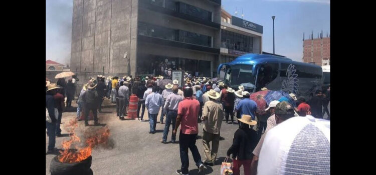 Campesinos exigen dotación de agua de riego en Hidalgo