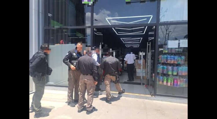 FGR decomisa mercancía pirata en dos centros comerciales de Hidalgo