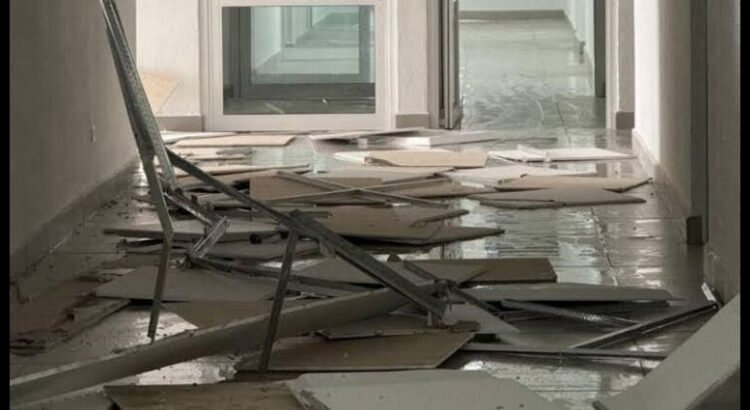 A dos años de inaugurado, se filtra lluvia en laboratorio de salud de Hidalgo