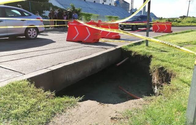 Detectan cuatro socavones tras lluvias, en Tulancingo