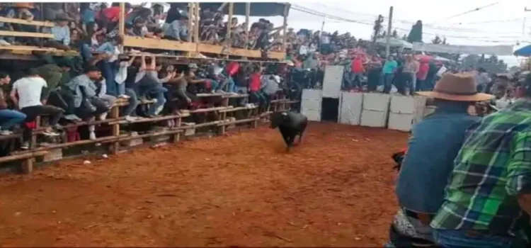 Encerrona con toros deja seis personas lesionadas en Hidalgo
