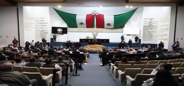 Diputados en Hidalgo se aumentan sueldo antes de irse