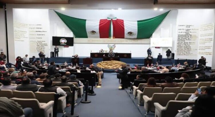 Diputados en Hidalgo se aumentan sueldo antes de irse