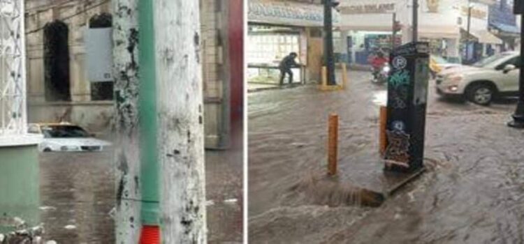 Fuertes lluvias en Hidalgo causan inundaciones y daños en comercios