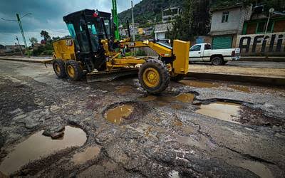 Alcaldesa reconoce que no hay dinero para bachear vialidades de Tulancingo