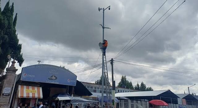 Continúa instalación de más cámaras de videovigilancia de Casvimp Tulancingo