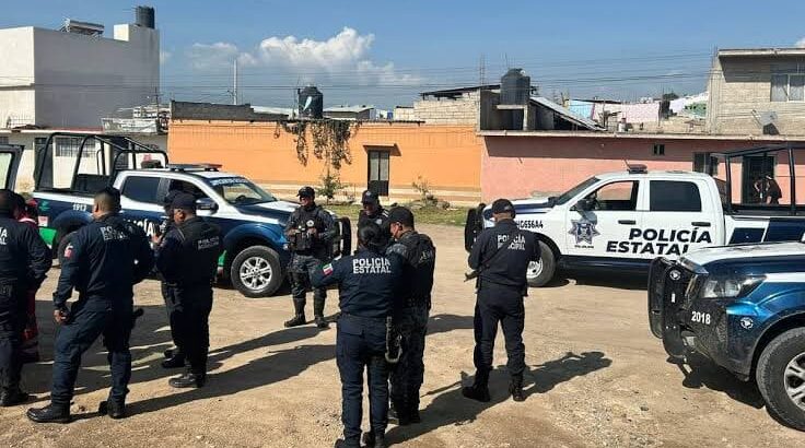 Policías de Tulancingo, Hidalgo, rescatan a hombre de ser linchado