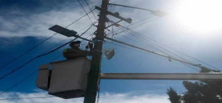 Hombre intenta reconectar servicio de luz y muere electrocutado en Hidalgo