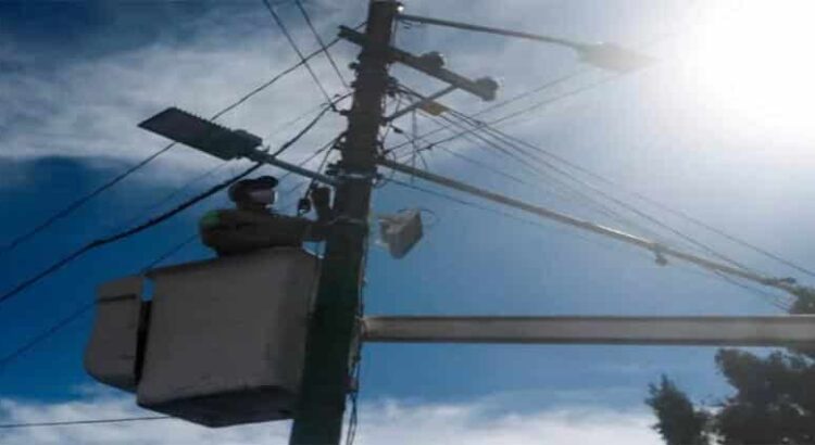 Hombre intenta reconectar servicio de luz y muere electrocutado en Hidalgo