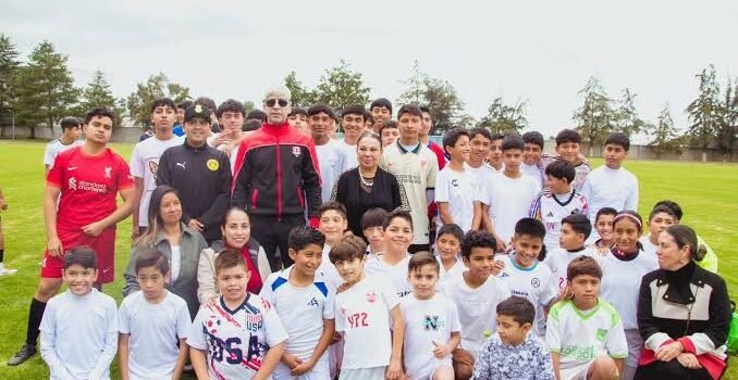Jóvenes de Tulancingo viajan a Italia para campamento de fútbol