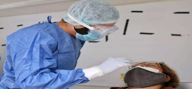 Recomienda Salud Hidalgo regreso de cubrebocas y evitar saludos de mano