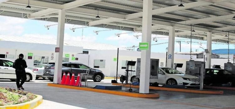 Anuncian descuentos en la verificación vehicular y eliminación de multas en Hidalgo