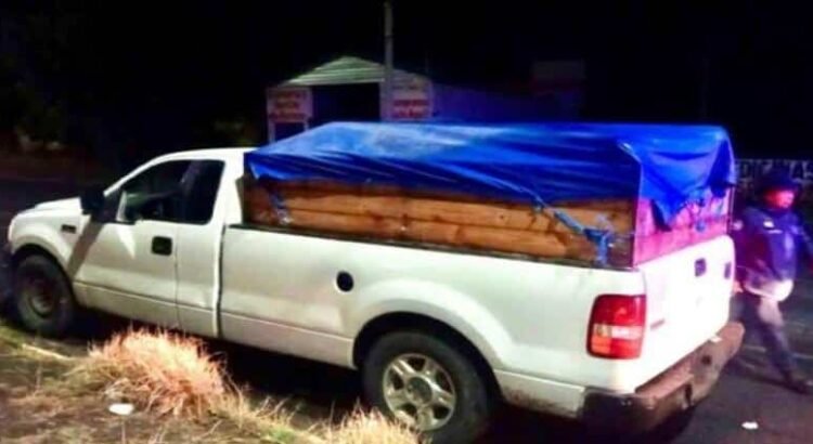 Aseguran 2 mil 500 litros de hidrocarburo robado y vehículos en Hidalgo
