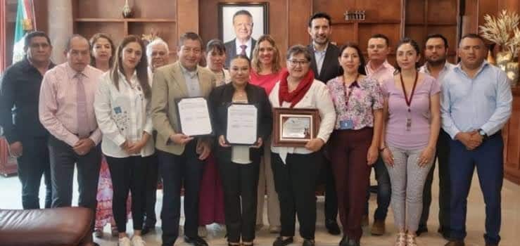 Acuerdan mejoras para plantel y estudiantes del Cecyteh en Tulancingo