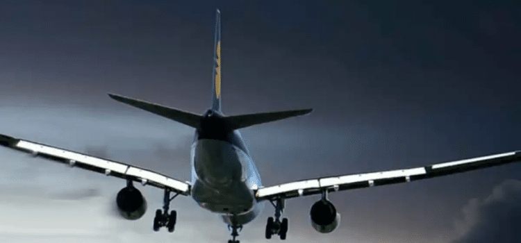 Piloto regresó a mitad del vuelo transoceánico … había olvidado su pasaporte