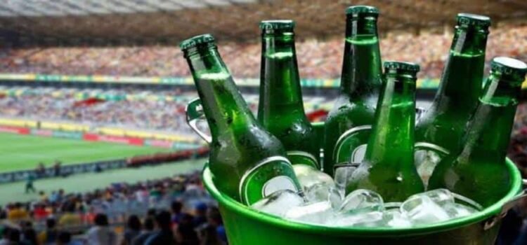 Buscan frenar consumo de alcohol en estadios de Hidalgo con presencia de menores