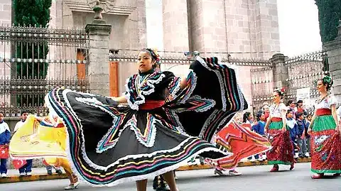 Alcaldesa de Tulancingo desdeña Festival Internacional del Folklor Hidalgo