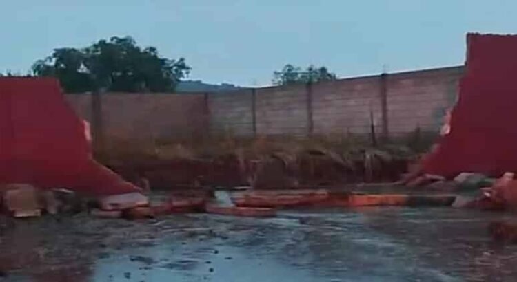 Fuertes lluvias ocasionan afectaciones en Hidalgo; reportan inundaciones y caída de bardas