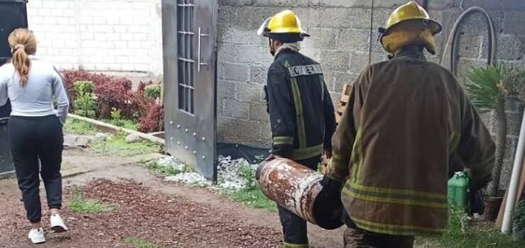 Explosión de tanque de gas deja dos personas lesionadas en Tulancingo