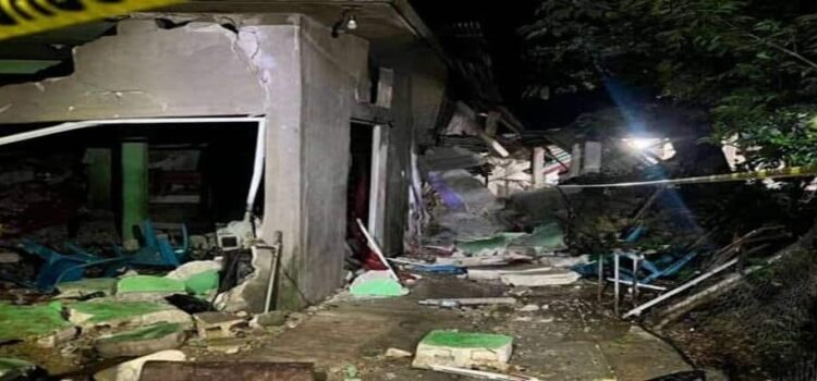 En Hidalgo, 7 heridos por explosión de taller de pirotecnía en la huasteca