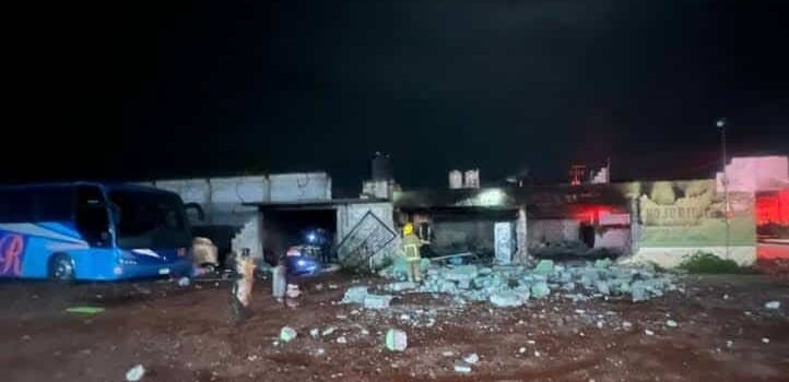 Explosión de tres tanques de gas destruye vivienda en Tulancingo