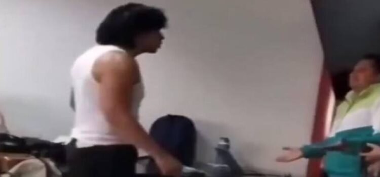 Alumno que agredió a maestro en Hidalgo acusa humillaciones y acoso