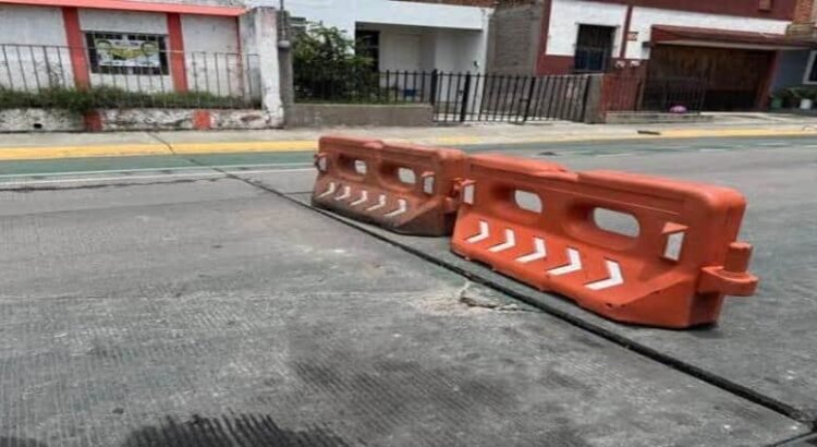 Se registra hundimiento en calle Hidalgo, en la zona de la falla geológica de Zapotlán