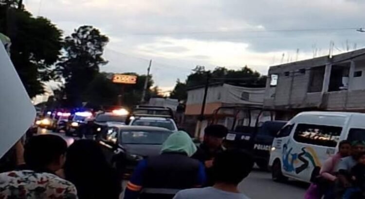 Enfrentamiento a golpes entre civiles y policías termina en balacera en Hidalgo
