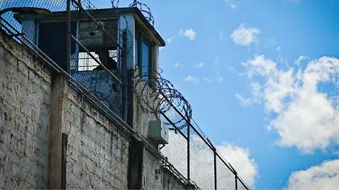 Hallan sin vida a interno en Cereso de Tulancingo