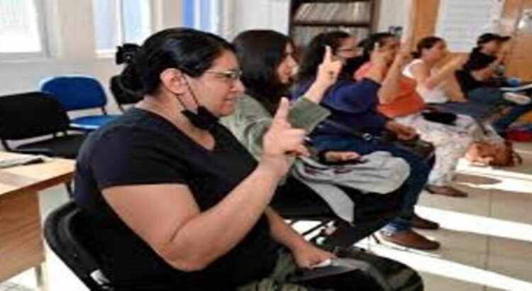 Hidalgo apuesta por enriquecer los procesos de aprendizaje de los usuarios con sordera
