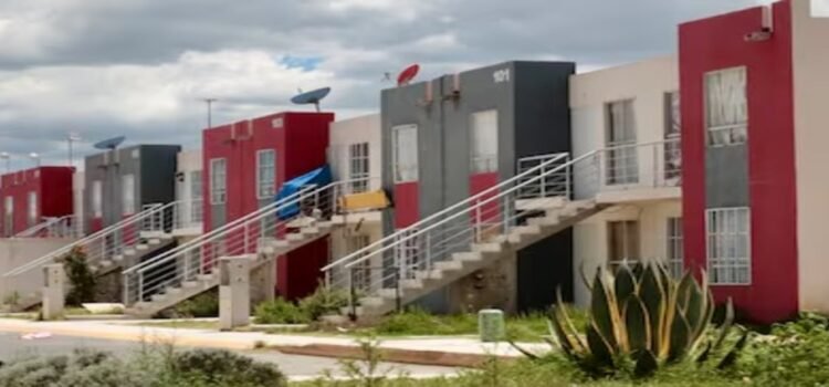 Infonavit iniciará en noviembre construcción de hasta 20 mil viviendas en Hidalgo