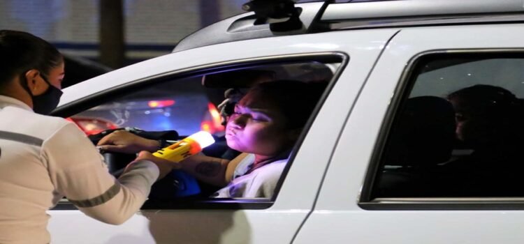 Aplica alcoholímetro más de 80 multas durante la Feria de Pachuca 2025
