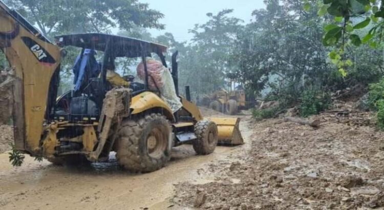Avanza 44 por ciento la liberación de caminos afectados por lluvias en Hidalgo