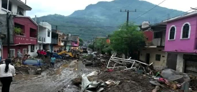 Hay aún 50 localidades en Hidalgo sin acceso a cuatro semanas de las afectaciones por las lluvias