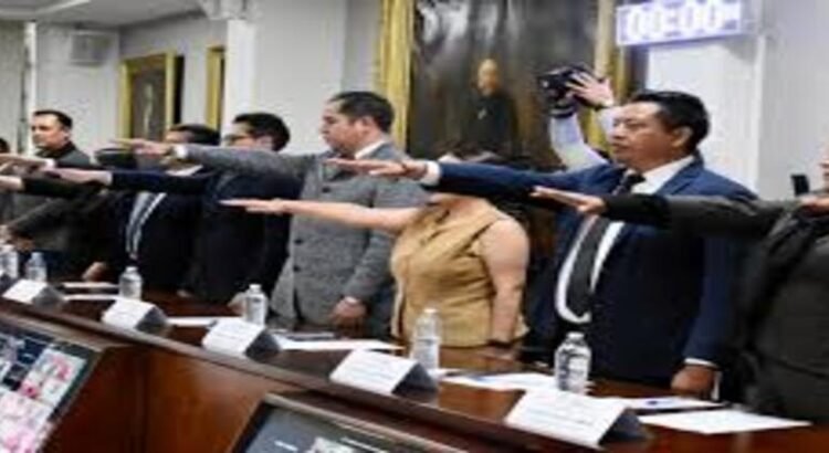 Rinden protesta nuevos enlaces legislativos municipales en Hidalgo